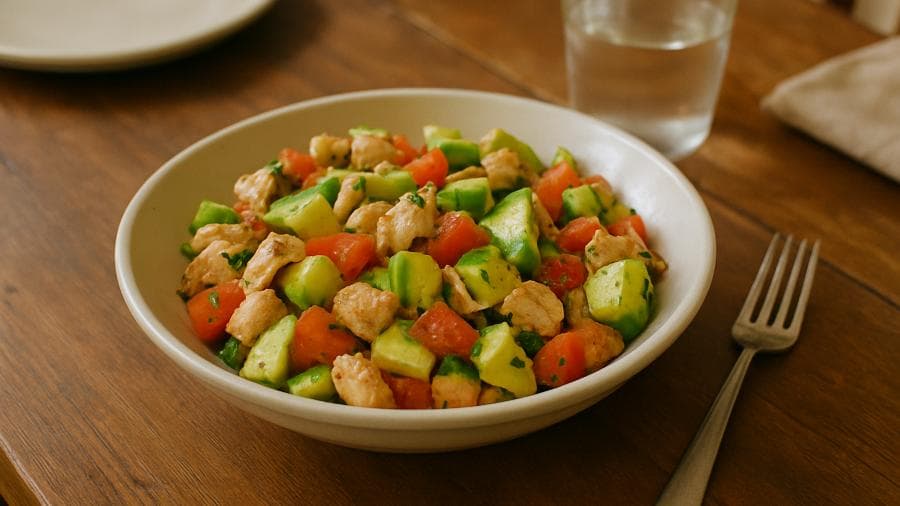 Salada de Frango com Abacate da Maria
