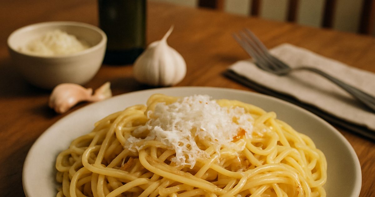 Macarrão ao Alho com Queijo